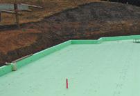 Styrodur Styrodur Einsatzmöglichkeiten im Überblick Perimeterdäung Wandbereich Perimeterdäung bei drückendem Wasser/ aufstauendem Sickerwasser Wärmedäung unter der Bodenplatte Flachdachdäung