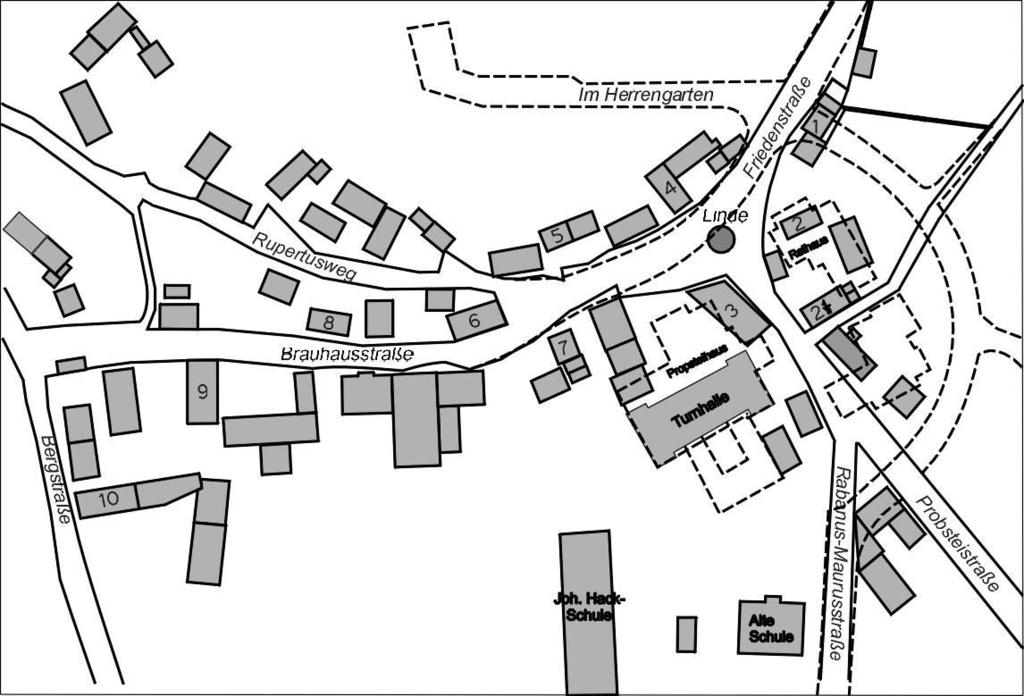 Kartenausschnitt Petersberg, erstellt von Bruno Dehler, gestrichelte Linien heutiger Straßenverlauf Besitzer um 1720 Johannes Sandter * 09.11.1689 + oo ca. um 1715 Elisabeth Lomb * 1723 Oberrode + 01.