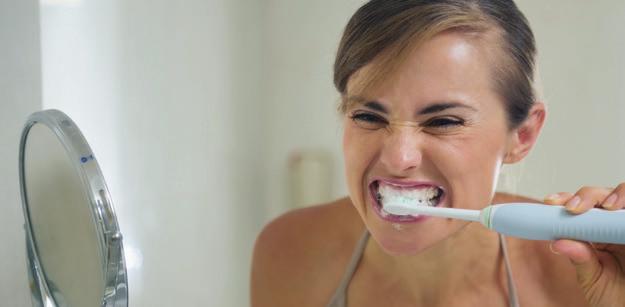 1 Viel hilft nicht immer viel! Zähneputzen ist mehr als Reinigung! 2 Zahnbeläge und Plaque sind ganz natürlich. Schon Minuten nach z. B.
