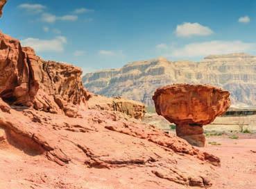 Wüste, besuchen Sie Petra in Jordanien, das Kupfermine der Welt, wo bereits auf Pfaden, die uns über die Schönheit zu den sieben Weltwundern zählt. König Salomo Kupfer förderte.