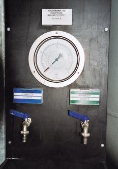 Differenzdruckmessung über dem Filter Marmorkiesturm zur Aufhärtung des Beckenwassers Verfahrenskombination Flockung Filtration Chlorung gemäß DIN 19643-2 k-wert = 0,5 1/m 3 Umwälzleistung