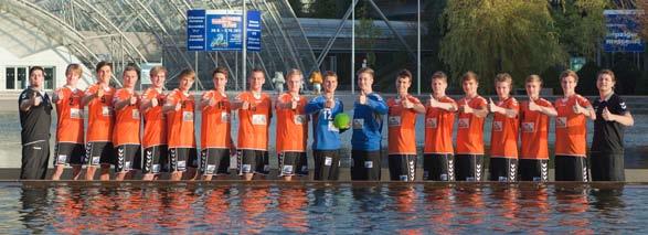 BEGRÜßUNG Die A-Jugend der Handball-Akademie geht optimistisch in das heutige Match gegen Potsdam und hofft auf Ihre Unterstützung von den Rängen.