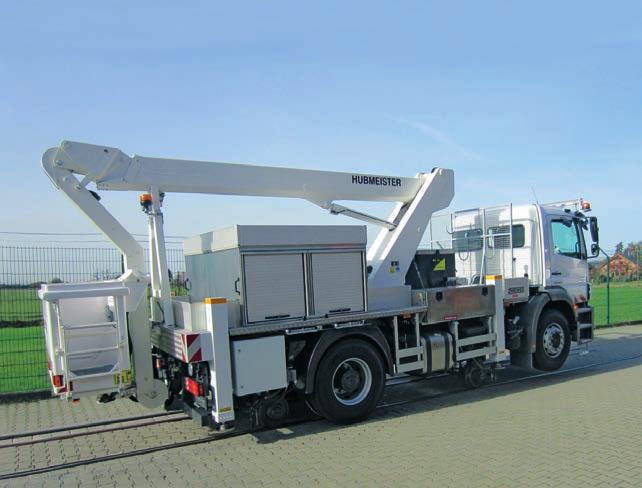 HUBMEISTER Arbeitsbühnen HUBMEISTER aerial platforms Mit der ZWEIWEG HUBMEISTER Arbeitsbühne erhält der Kunde den idealen Bühnenaufbau für Kommunalfahrzeuge, Geräteträger, Lkw, Transporter,