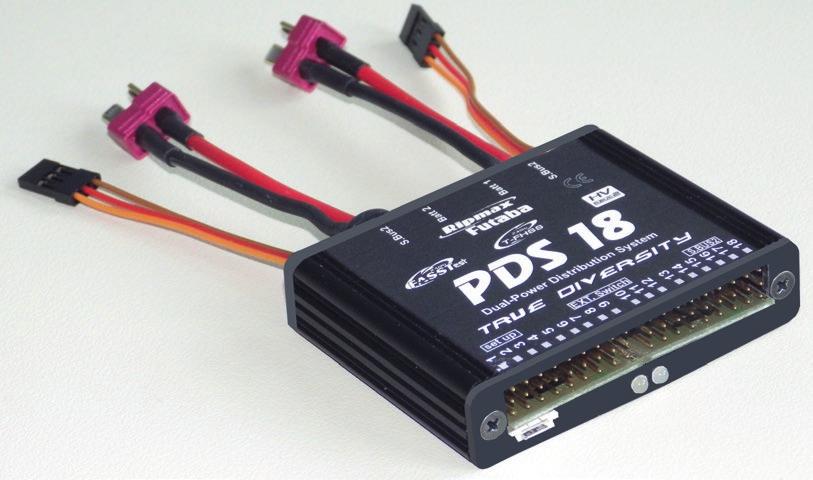 zwei Futaba-Empfängern Servo-Programmierung für alle angeschlossenen Servos. s. R8024 SBD. UVP: 189,00 Beim PDS-System entspricht die Best. Nr. P-PDS10 Aus-gangsspannung direkt der Akku- Spannung.