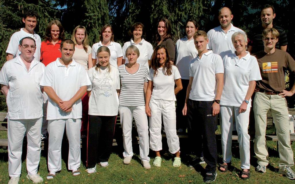 Ihre Physio- und Sporttherapeuten Nordic Walking Ihr Ergotherapieteam Gruppengymnastik Ergotherapie Bogenschießen Individuell behandelt Individuell behandelt