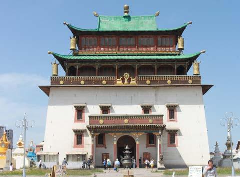 Eins der wichtigsten buddhistischen Zentren in der Mongolei, um den 1727 erbauter Tempel hat mehrere Einrichtungen, wie die buddhistische Schule, philosophische