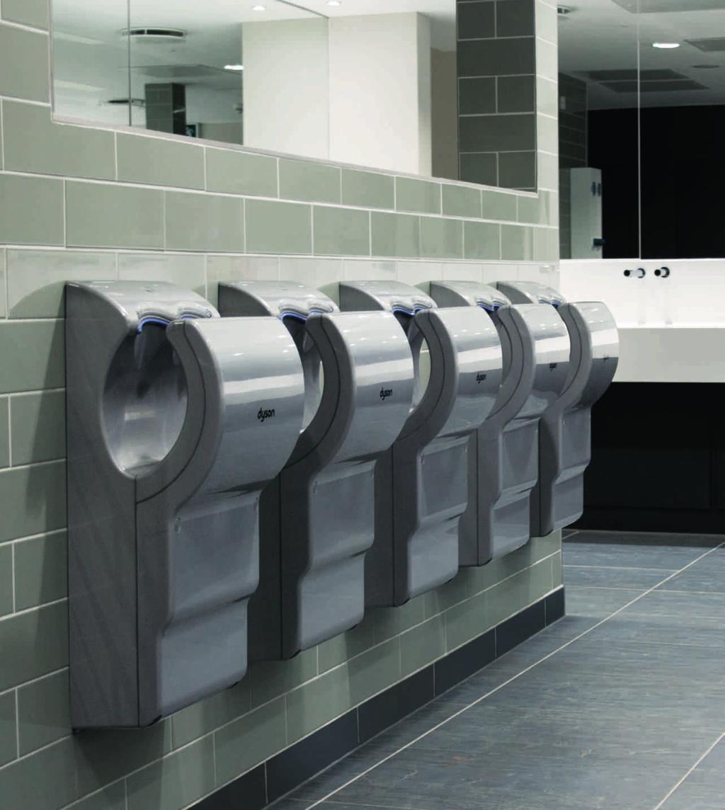 Joshua Jackson, Facilities Manager Schnelles Trocknen Der Original Dyson Airblade db Händetrockner produziert einen Luftstrom mit einer Geschwindigkeit von 690 km/h, der Hände schnell und hygienisch