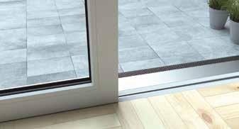 Ob Balkon, Veranda oder Terrasse: mit einem Handgriff wird eine nahtlose Verbindung zwischen Innen und Außen hergestellt ohne lästige Stolperfallen im Durchgangsbereich.