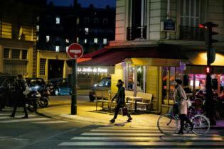 Barbara Krämer (Text) und Massimo Rodari (Fotos) folgten dem Takt Stilsicher: Szenen des Quartiers um den Gare Saint-Lazare.