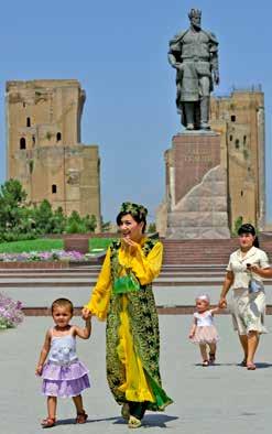 In Taschkent Es erwartet Sie ein gastfreundliches Volk Sonnenuntergang über Bukhara Das Grab des Gebieters : Gur Emir Mausoleum Ruinen des Ok Saroy in Sharisabs Abb.