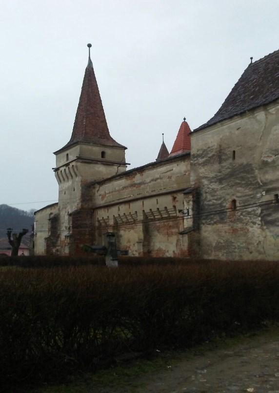 Sie können uns aber helfen und unterstützen, unsere Kirchenburgen nachhaltig zu erhalten, um sie auch für zukünftige Generationen in gutem und schönem Zustand beibehalten zu können. Helfen Sie uns!