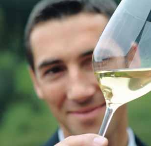 Wein-Degustationen an. Ein Programm-Highlight für anspruchsvolle Veranstaltungen.