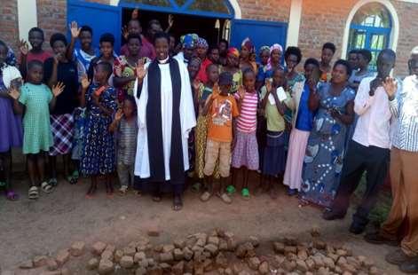- Diözese Cyangugu Partnerschaft Rwanda 19 Pfarrerin Berthe Nyiransabimana, vom rwandischen Partnerschaftskreis, nach dem