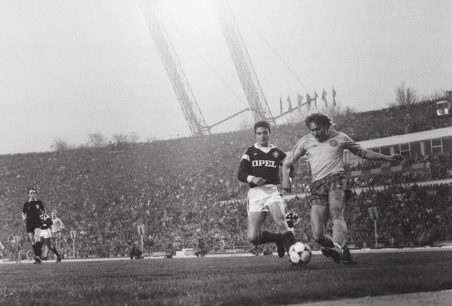 Hier stehen Mannschaft, Fans und Sponsoren enger zusammen. In guten Zeiten hebt hier keiner so schnell ab.