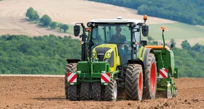 Für das sichere und effektive Arbeiten muss eine kraftvolle Verbindung zwischen Traktor und Anbaugerät gewährleistet sein. Die Kraftheber des ARION 400 bilden hierfür eine gute Basis.