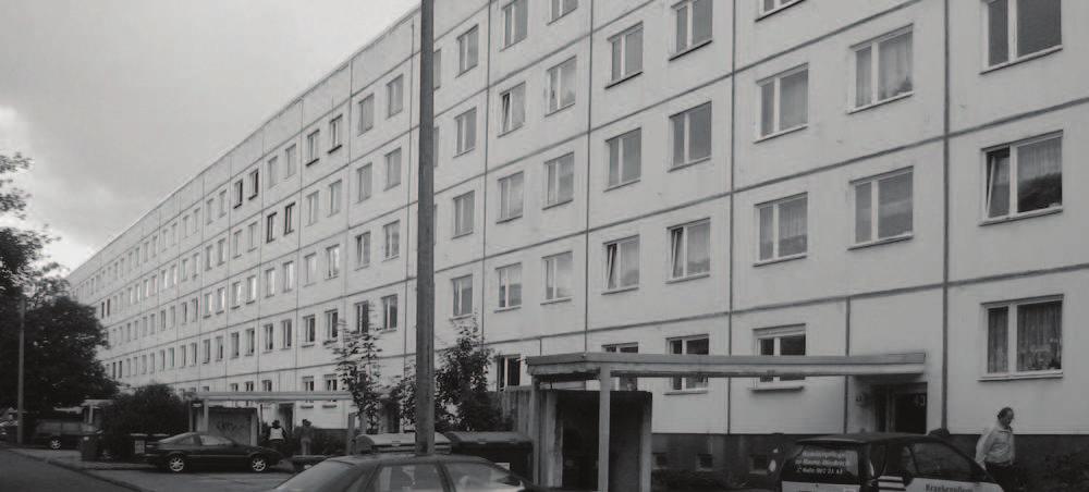Vor dem Eingriff Nach dem Eingriff Lage: Halle-Neustadt, Deutschland Teil des Wohnkomplex III von Horst Siegel Baujahr: 1971 Anzahl der Wohneinheiten: 125