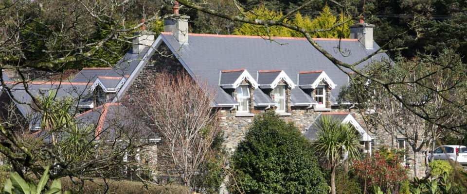 Lis-Ardagh Lodge besteht aus 2 Cottages und 3 Bed & Breakfast Zimmern mit einem wunderschönen Garten zum Entspannen oder um Meditationen auszuführen.