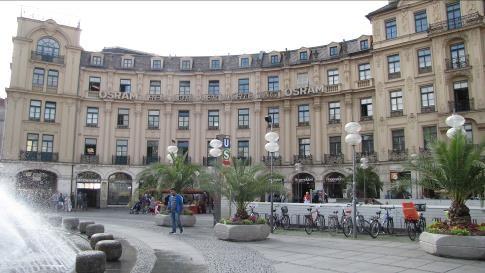 vereinbarten Treffpunkt am Marienplatz