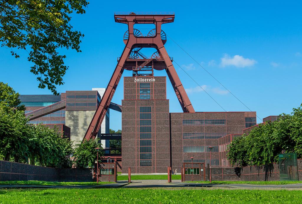 Abb. 1. Tor der Zeche Zollverein. Foto: Jochen Tack.
