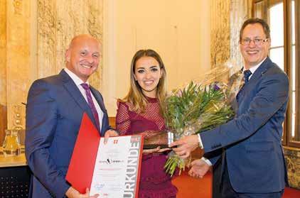 » Wien-Aktuell «MEDIENHERMES 2017: Shadi Pouyazadeh-Schmidt/Puls 4 Der Medienhermes ist eine Auszeichnung für hervorragende journalistische Leistungen zu aktuellen Anliegen des Handels und wurde