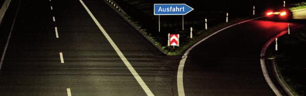 Beflügelt durch den wirtschaftlichen Aufschwung legten deutsche und ausländische LKW im Jahr 2015 insgesamt 29,7 Mrd. Kilometer auf mautpflichtigen Straßen zurück.