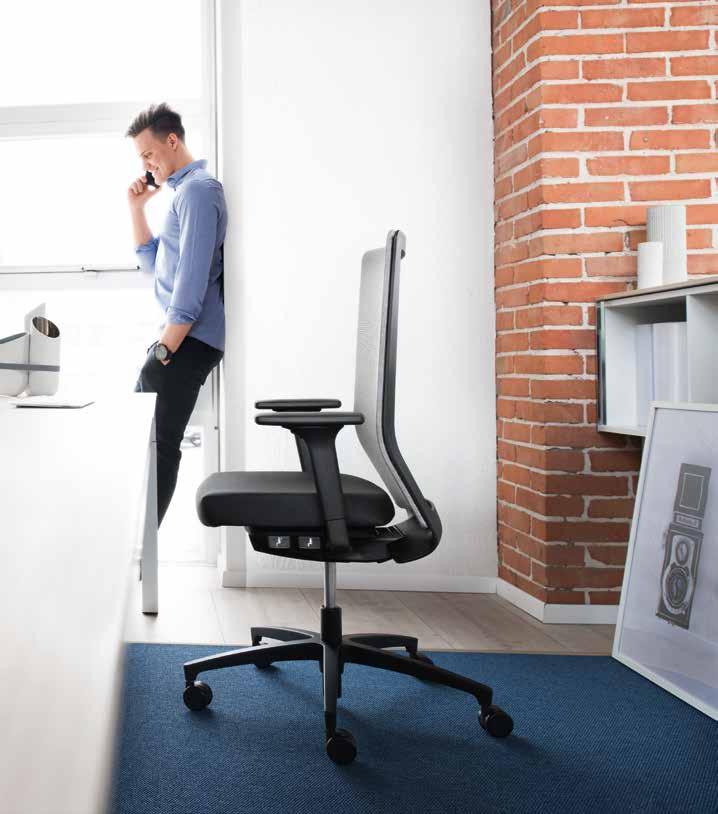 comfort version Stilo swivel chairs are reliable partners to the workplace.