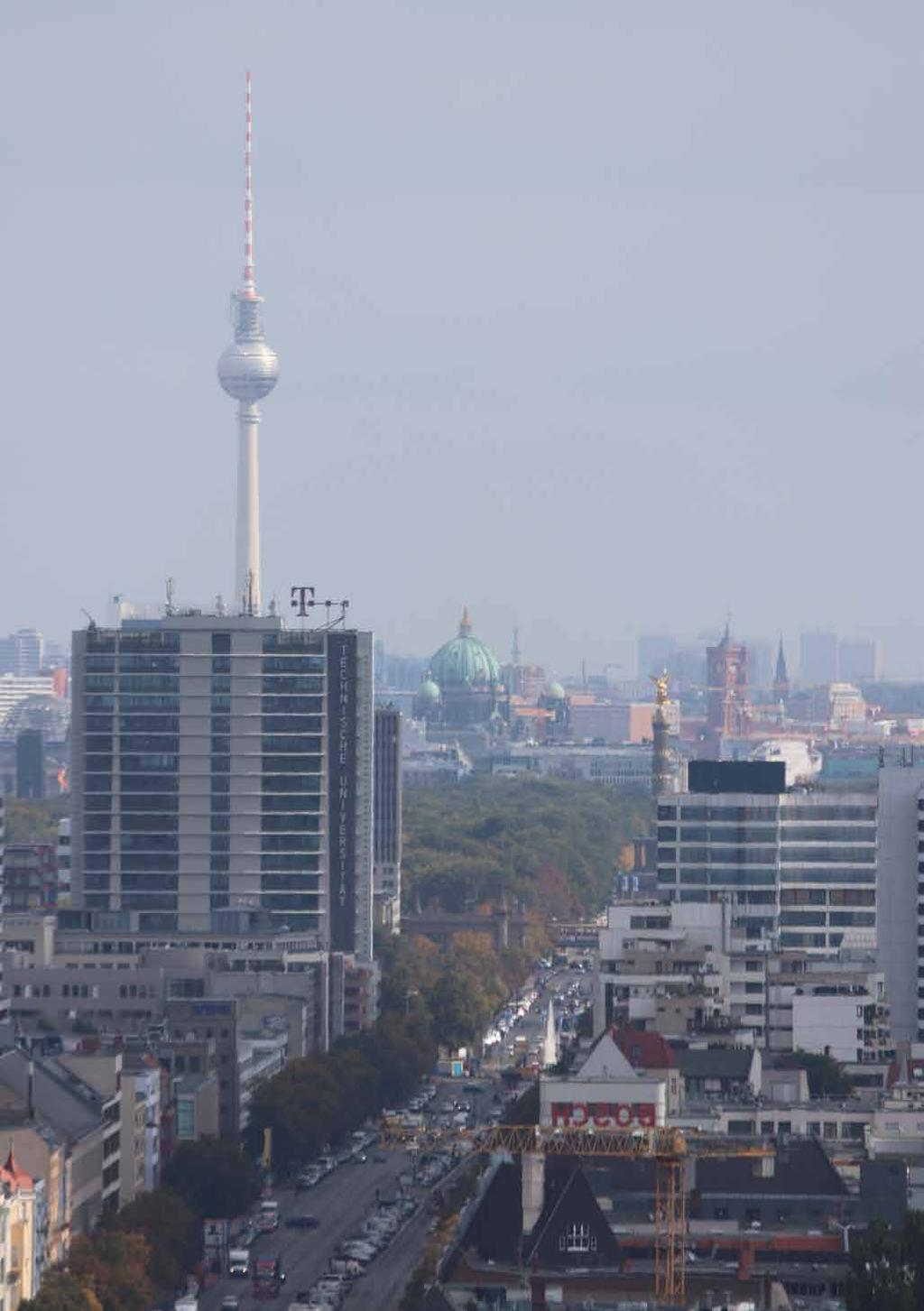 Renditehäuser in Berlin Marktbericht 201 2 Der Immobilienmarkt Berlin 201 im Überblick Im Jahr 201 verzeichnete der Berliner Immobilienmarkt insgesamt leichte Umsatzrückgänge, erzielte damit aber mit