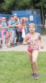 Wandertages im Bad anwesenden Mitschülern einen starken Wettkampf und wurde mit dem ersten Platz der Jahrgänge Mädchen 2007/08 belohnt.