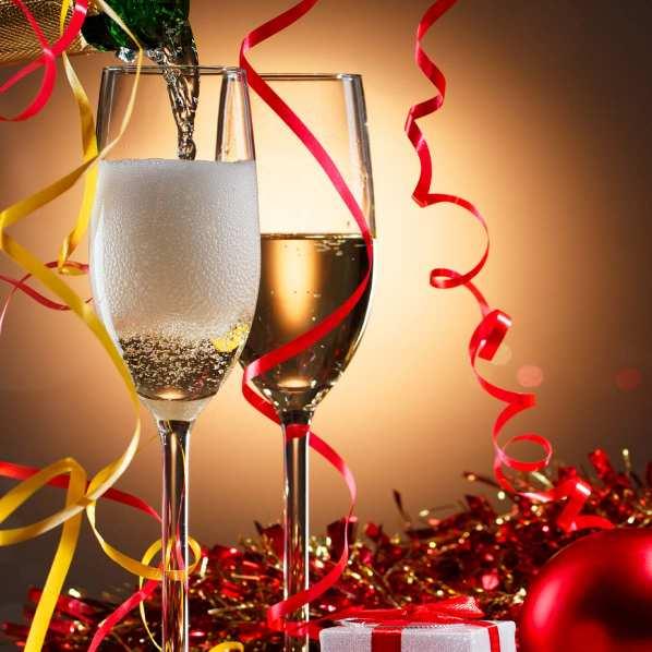 Silvester Neujahr SILVESTER-BUFFET IN DER WEINSTUBE / BRASSERIE F r alle, die das neue Jahr im romantischen Ambiente begr ßen möchten, empfehlen wir unser entspannendes Restaurant Weinstube und die