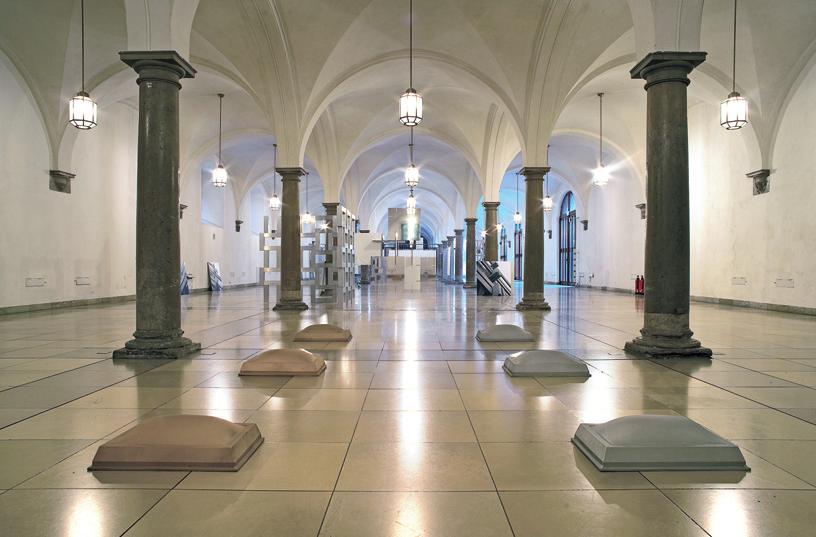 Elias Holl erbaute bis 1507 die Toskanische Säulenhalle im Augsburger Zeughaus. Das einstige Waffenarsenal der freien Reichsstadt dient nun als Ausstellungsort.