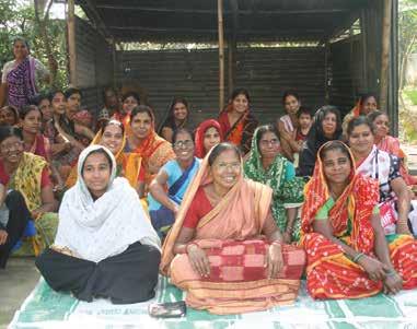 administrativen Beistand. Inzwischen hat sich CORR - The Jute Works zu einer eigenständigen Organisation entwickelt, die Frauenkooperativen in Bangladesch unterstützt. Rund 6.