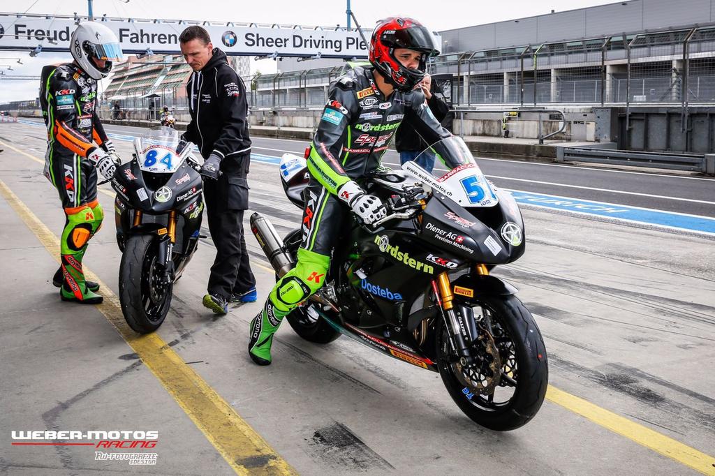 Colin Rossi #51, Janusch Prokop #84, Christian Stange #44 Das Deutsch-Schweizer Team um Teamchef Emil Weber, Teamleiter Evren Bischoff und dem technischen