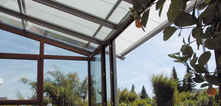 Targa Targa-Plus PS6000 / PS6100 Bis zu 49 m² Schatten die elegante Lösung für grosse Wintergärten Die Targa-Modelle eignen sich für große und komplexe Glasbedachungen und Wintergärten.