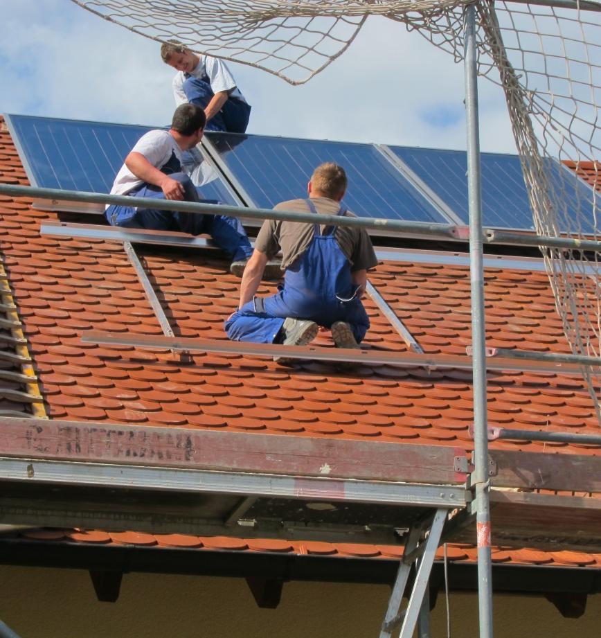 Bewilligung von Solaranlagen 2 Die Änderung von Raumplanungsgesetz (RPG) und Raumplanungsverordnung