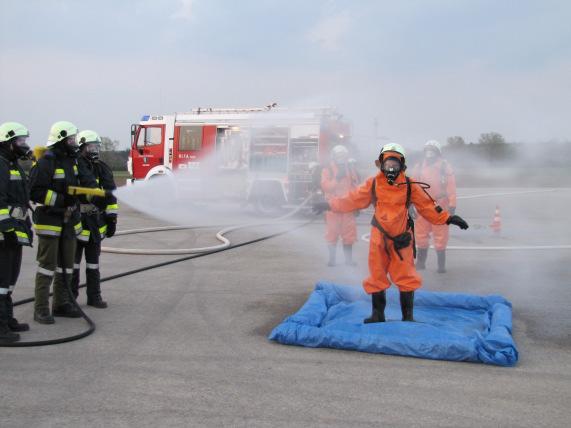 Übungsannahme - Schadstoffeinsatz Schadstoffeinsätze sind von Freiwilligen Feuerwehren immer wieder zu bewältigen.
