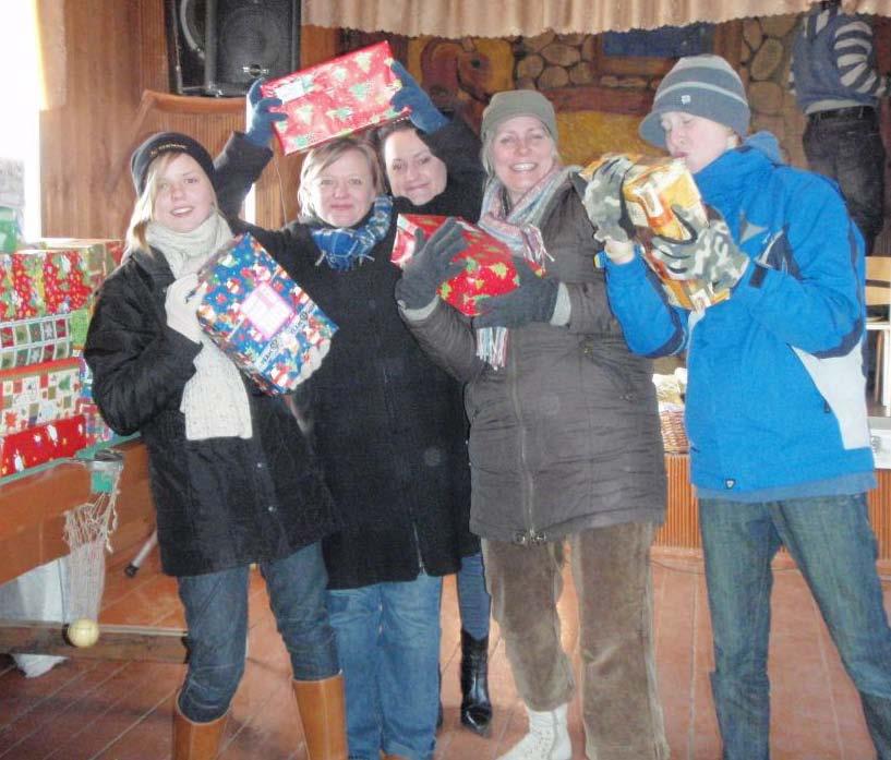 Bericht von der Päckchenverteilung aus Moldawien Die Weihnachtspäckchen sind alle verteilt. Wir hatten einige Probleme beim Zoll...! Sie wollten sehen, was war in den Päckchen, und wenn wir öffneten ca.