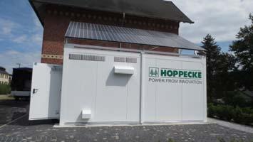 Laden von Elektro-Bussen Der HOPPECKE Power Container ist verfügbar mit: Windenergie Solarenergie Brennstoffzellen (Wasserstoff, Gas) Speicher Technologien : PB