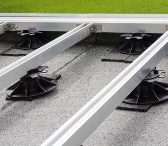 1 2 3 4 5 6 7 Geringe Aufbauhöhen ab 36 mm prädestinieren unsere Terrassensysteme für die Sanierung von Balkonen oder Terrassen.