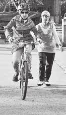 Allgemein 4. April 2014 8 Fahrradkurs für Frauen Wir laden Frauen ganz herzlich ein, die gerne Fahrrad fahren würden, aber es aus unterschiedlichen Gründen nie lernen konnten.