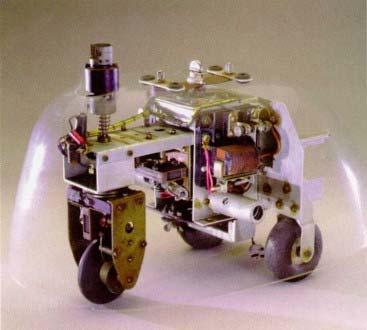 Antriebskonzepte Dreiradantrieb Der mobile Roboter ist mit 2 freilaufenden Räder und ein angetriebenen und gelenkten Rad