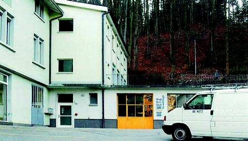 2003 2003 Einzug in die neuen Büroräumlichkeiten mit Werkstatt und Lager an der Bernstrasse 57a in Luzern.