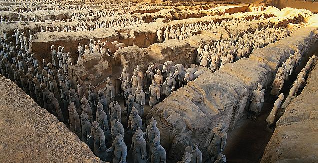 Tourcharakter + Voraussetzungen: (*) Kulturrundreise durch China. Neben den berühmten Sehenswürdigkeiten in Peking und der Großen Mauer, besuchen wir die Terrakottaarmee in Xian.
