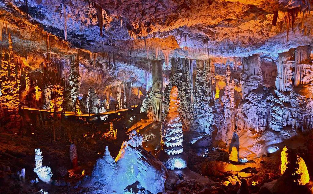 Ob die Höhle in Rosh Ha'ayin so spektakulär wie die Avshalom Höhle Nahe Jersualem ist, ist bisher nicht bekannt (Bild: דקל Wikimedia /יגאל Commons) Weitere Informationen: Erstes Videomaterial der