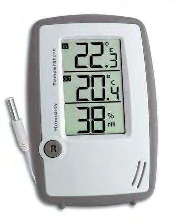 01 Digitales Thermo-Hygrometer Innentemperatur und Luftfeuchtigkeit, Außentemperatur (über Kabel), Max.-Min.-Funktion, Uhrzeit T in: 0...+50 C (+32...+122 F), T out: -30...+60 C (-22.