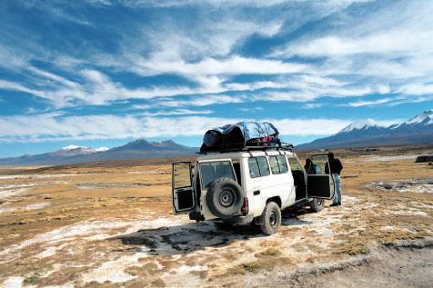 Rückflug über Santiago nach Frankfurt Tag 20 Dali Wüste Laguna Verde San Pedro de Atacama Unser erstes, morgendliches Ziel sind die Geysire Sol de Mañana die höchst gelegenen Geysire der Welt!