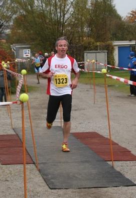 Vor einer Woche hatte er den Oldenburger Stadtmarathon in 2:41 Std.
