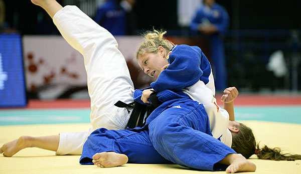 Judo: Judo wurde erstmals 1964 in Tokio als olympische Sportarteingeführt, allerdings durften nur Männer teilnehmen.