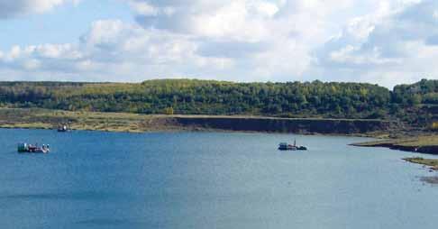 Nach Flutungsende des Störmthaler Sees wird die so genannte Kanuparkschleuse einen Höhenunterschied von vier Metern zwischen den beiden Gewässern ausgleichen.