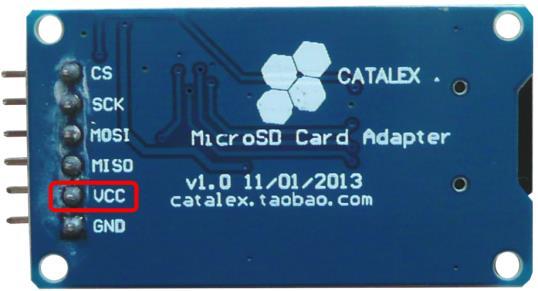Ein anderer SD-Karten-Adapter E s gibt auch SD-Karten Adapter, die über einen einzigen Spannungsversorgungspin lediglich mit 5V betrieben werden können. Er besitzt dann meistens die Bezeichnung Vcc.
