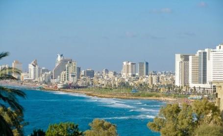 Von hier aus haben Sie die besten Ausblicke auf die Küste und das moderne Tel Aviv. Besuchen Sie das Nahalat Benyamin, das älteste und wohl das schönste Stadtviertel, und den lebendigen Carmel-Markt.